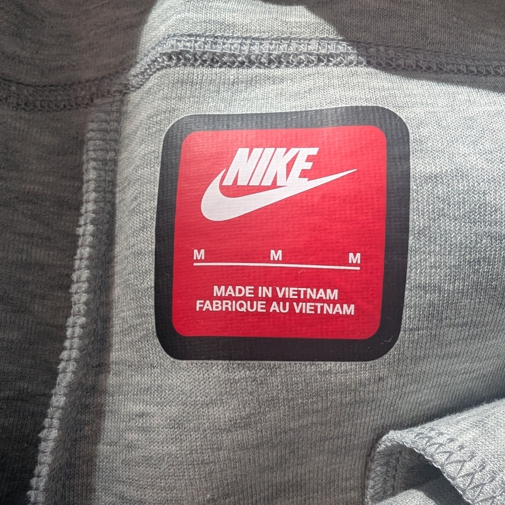 Nike Tech Joggers Nike Joggers Sweatpants Gray Men's BNWT - Picture 15 of 16